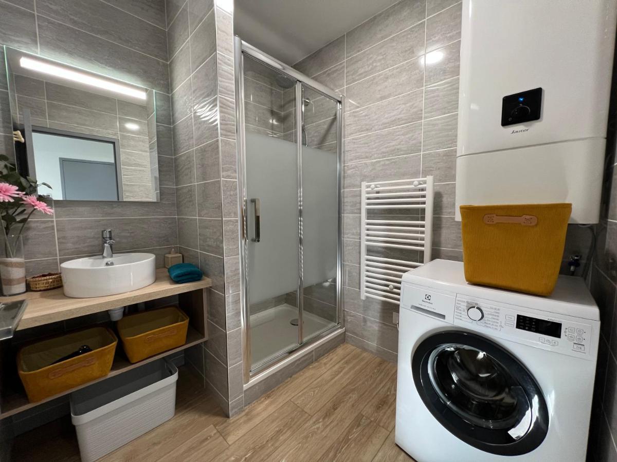 Charmant Appartement T2 Cosy Climatise Бриве-ла-Гаилларде Экстерьер фото